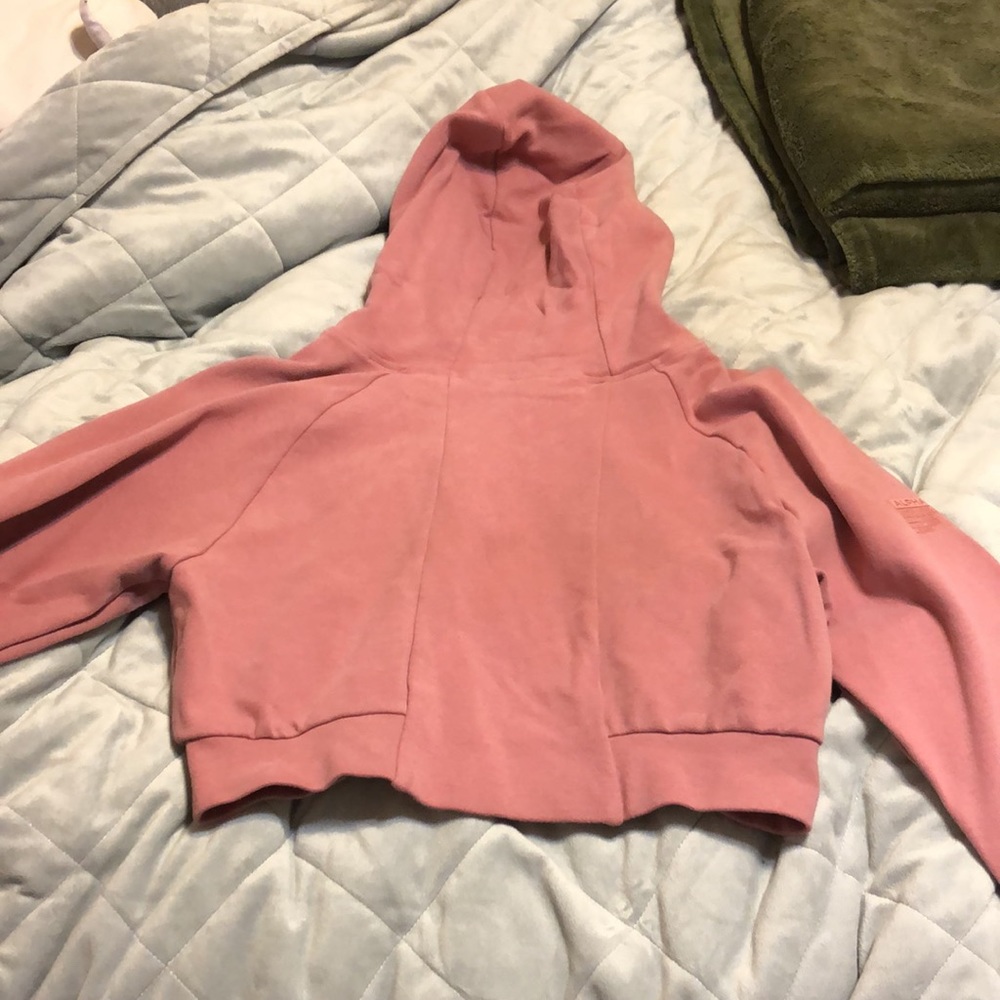 Alphalete identity crop hoodie - Picture 3 of 3